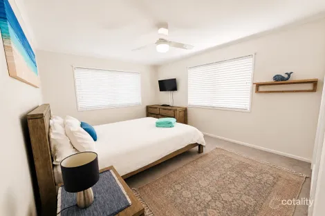 Property photo of 52 Limpus Street Urangan QLD 4655