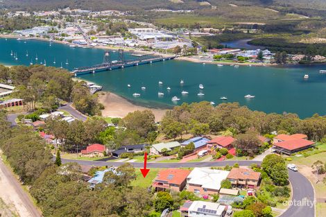 18 Penthouse Pl, North Batemans Bay, NSW 2536
