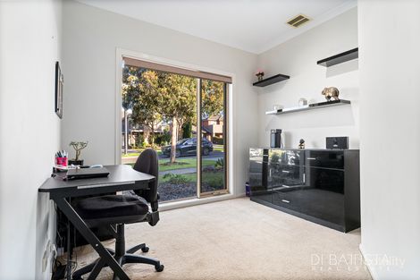 Property photo of 105 Waterview Boulevard Craigieburn VIC 3064