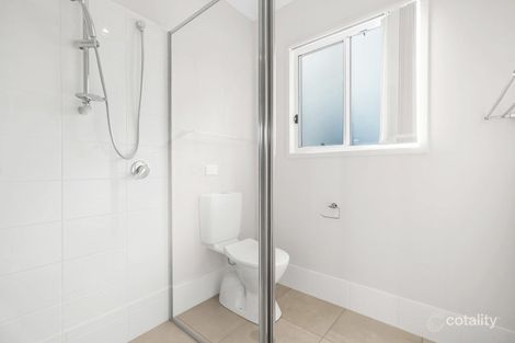 Property photo of 236 Stradbroke Avenue Wynnum QLD 4178