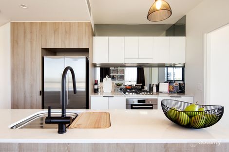 Property photo of 701/2-4 Edmondstone Street South Brisbane QLD 4101