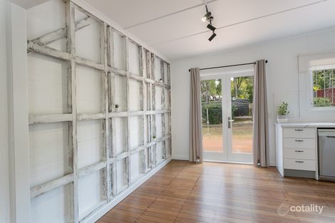 Property photo of 17 Chamberlain Street Sadliers Crossing QLD 4305