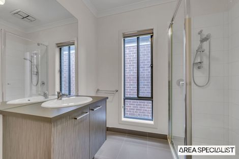 Property photo of 46 Capricornus Crescent Tarneit VIC 3029