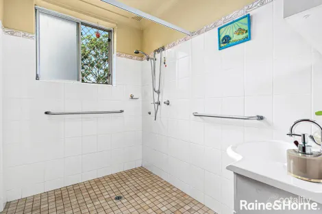 Property photo of 2/52 Hampton Court Road Carlton NSW 2218