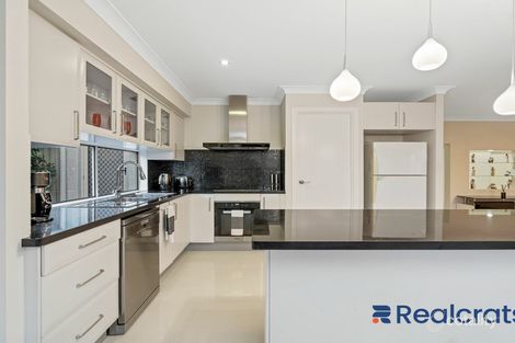 Property photo of 21 Colebrook Crescent Doolandella QLD 4077