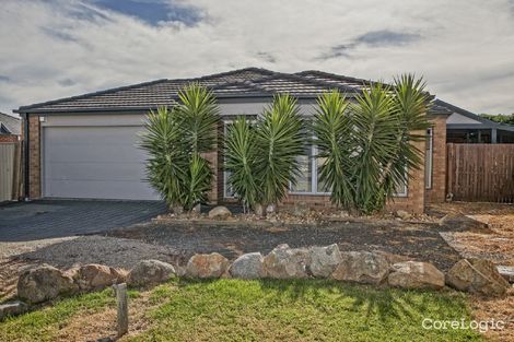 Property photo of 32 Viola Avenue Pakenham VIC 3810