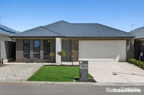 22 Clark Ave, Onkaparinga Hills, SA 5163