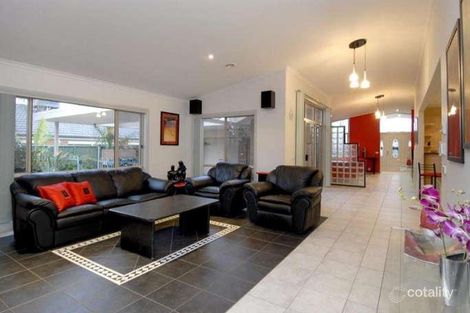 Property photo of 21 Alanbrae Terrace Attwood VIC 3049