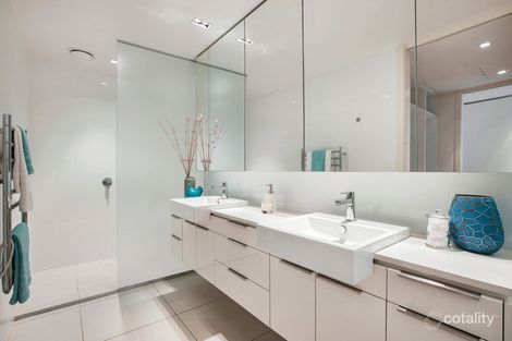 Property photo of 32/15 Beach Road Hampton VIC 3188