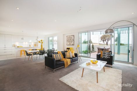 Property photo of 32/15 Beach Road Hampton VIC 3188