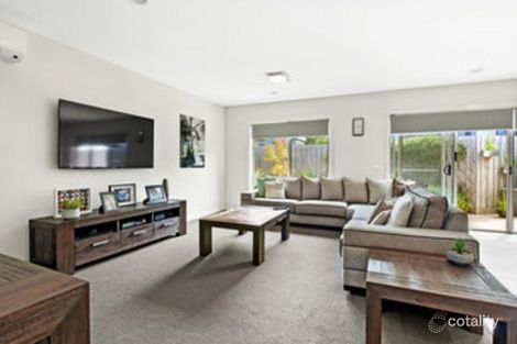 Property photo of 2A Hume Crescent Alfredton VIC 3350