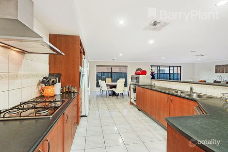 Property photo of 9 Capesthorne Drive Derrimut VIC 3026