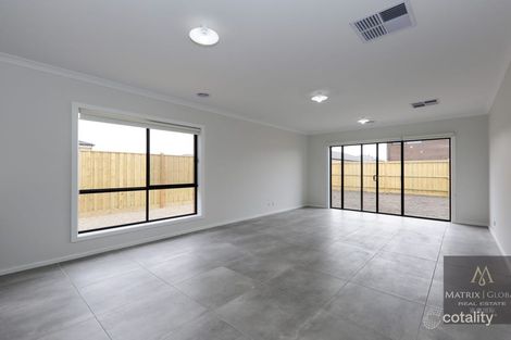 Property photo of 29 Jaylie Street Clyde North VIC 3978
