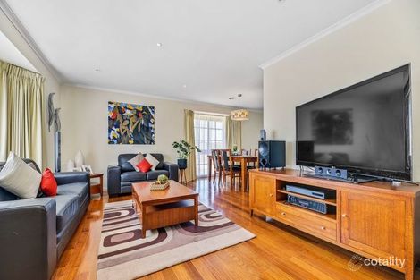 Property photo of 5 Rialto Avenue Cranbourne North VIC 3977
