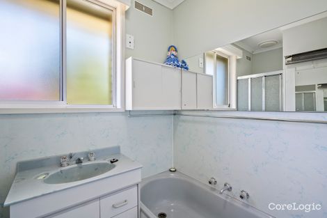 13 Oaklands Ave, Ferntree Gully, VIC 3156