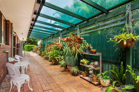 Property photo of 18 Sandpiper Street Beachmere QLD 4510
