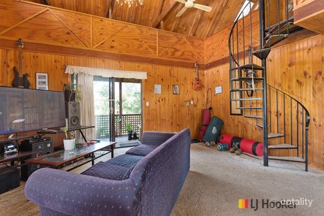 Property photo of 17 Tomakin Place Tomakin NSW 2537