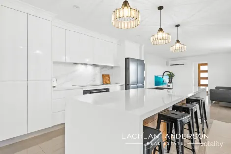 8 Honeysuckle Dr, Bokarina, QLD 4575