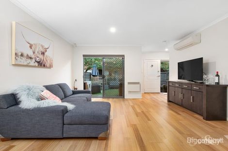 Property photo of 2 Ribbony Walk Maribyrnong VIC 3032