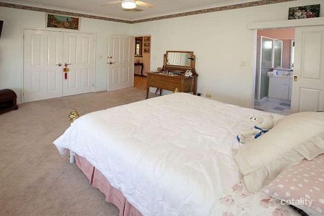 Property photo of 22 Tourmaline Gardens Forrestfield WA 6058