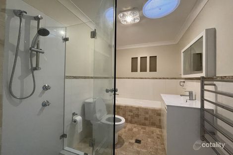 Property photo of 8/27 Ballandella Road Toongabbie NSW 2146