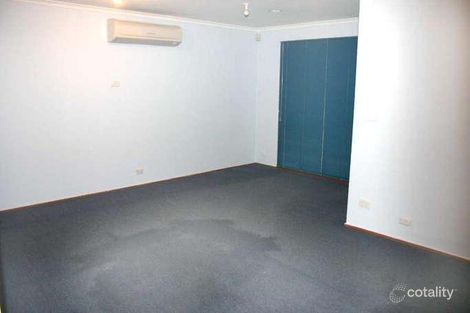 Property photo of 11 Rowen Court Cranbourne North VIC 3977
