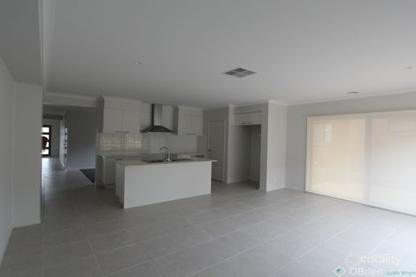 5 Bronzewing Dr, Cowes, VIC 3922