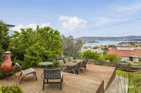 Property photo of 17 Corinna Road Lindisfarne TAS 7015