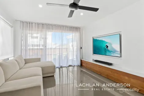 Property photo of 8 Honeysuckle Drive Bokarina QLD 4575