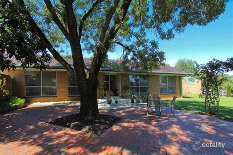 5 Powells Ave, Strathdale, VIC 3550