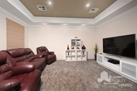 Property photo of 20 Berkeley View Millbridge WA 6232