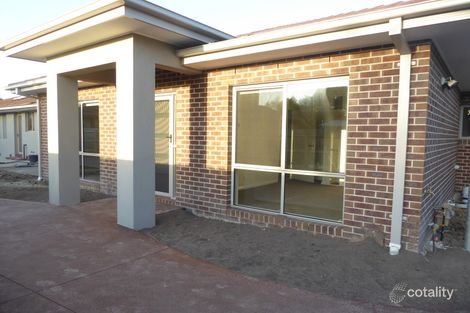 2/10 Acacia Ct, Pakenham, VIC 3810