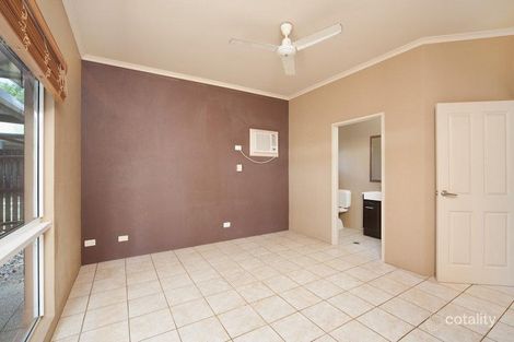 Property photo of 2 Lamb Street Smithfield QLD 4878