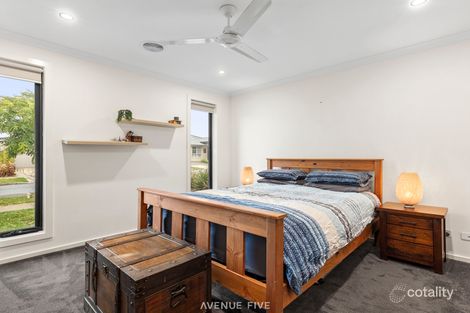 Property photo of 33 Velocity Way Mount Duneed VIC 3217
