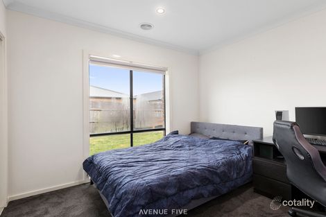Property photo of 33 Velocity Way Mount Duneed VIC 3217