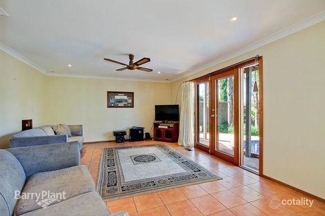 Property photo of 2 Tanderra Crescent Wantirna VIC 3152