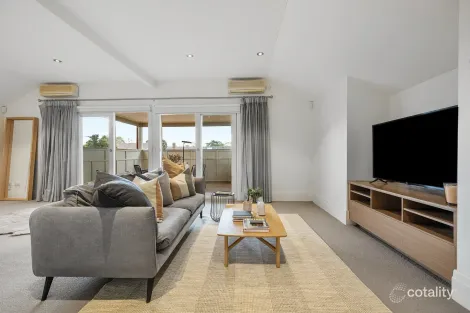 Property photo of 25 Kalimna Street Essendon VIC 3040