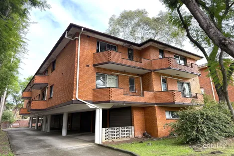 8/24 Caroline St, Westmead, NSW 2145