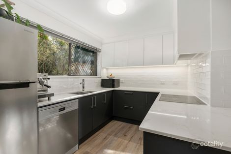 Property photo of 2/123 Central Avenue Indooroopilly QLD 4068