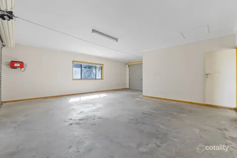 Property photo of 28 Aylward Road Ningi QLD 4511