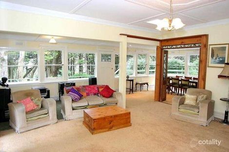 Property photo of 2 Driffield Crescent Sassafras VIC 3787