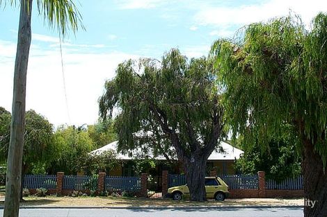 28 Adrian St, Palmyra, WA 6157