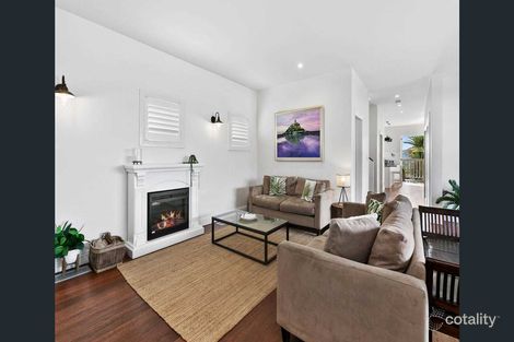 Property photo of 27 Gardere Avenue Curl Curl NSW 2096