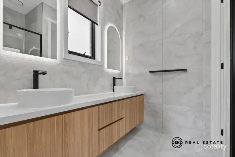 Property photo of 22 Montenegro Crescent Mount Duneed VIC 3217