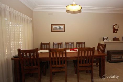 Property photo of 20 Marama Parade Mount Austin NSW 2650