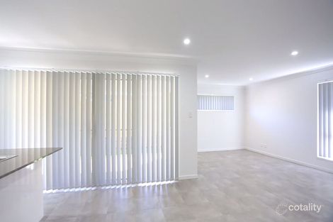 Property photo of 28 Dysart Drive Holmview QLD 4207