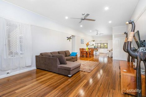 Property photo of 33 Montrose Parade Wynnum West QLD 4178