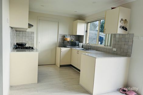 Property photo of 8 Smart Close Minto NSW 2566