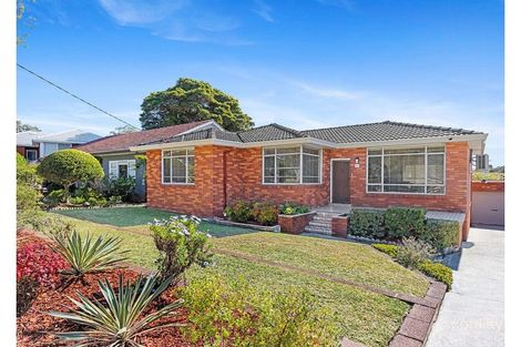 12 Rainbow Pde, Peakhurst Heights, NSW 2210