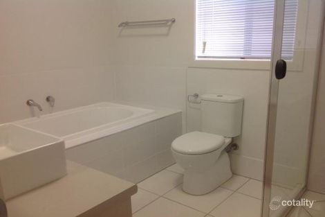 Property photo of 5 Serpentine Close Fitzgibbon QLD 4018